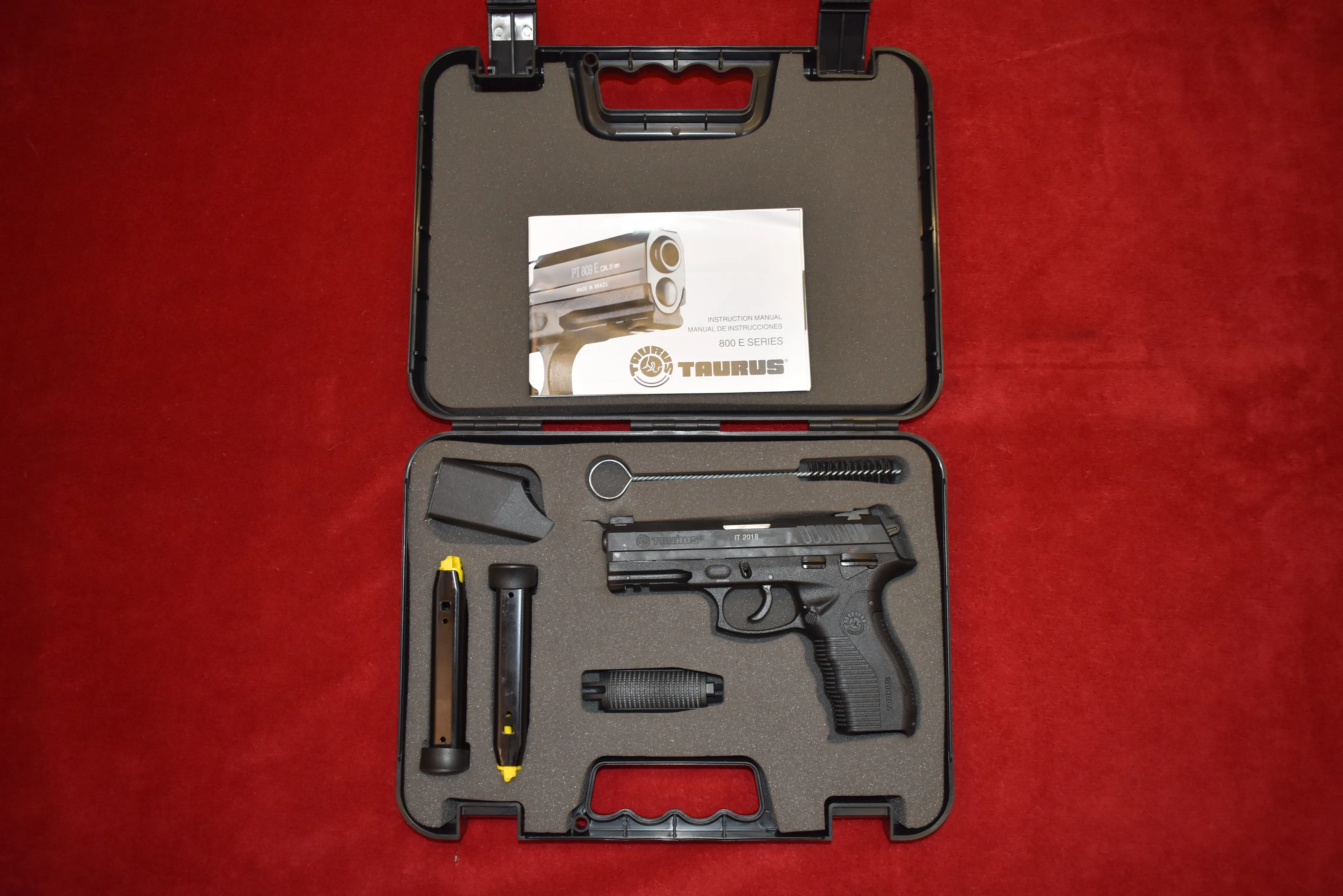 PISTOLA SEMIAUTOMATICA TAURUS PT809 