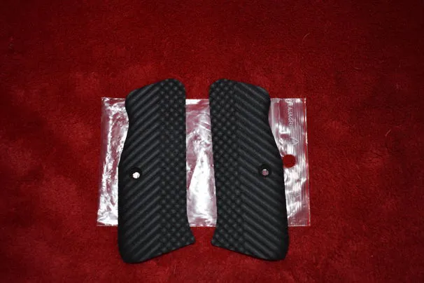 GUANCETTE IN RESINA GRIP NERE PER CZ SHADOW 2