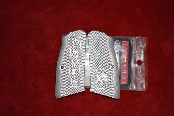 GUANCETTE ZIGRINATE IN ALLUMINIO COLOR ARGENTO "LUNGHE" PER  TANFOGLIO  EXTREME