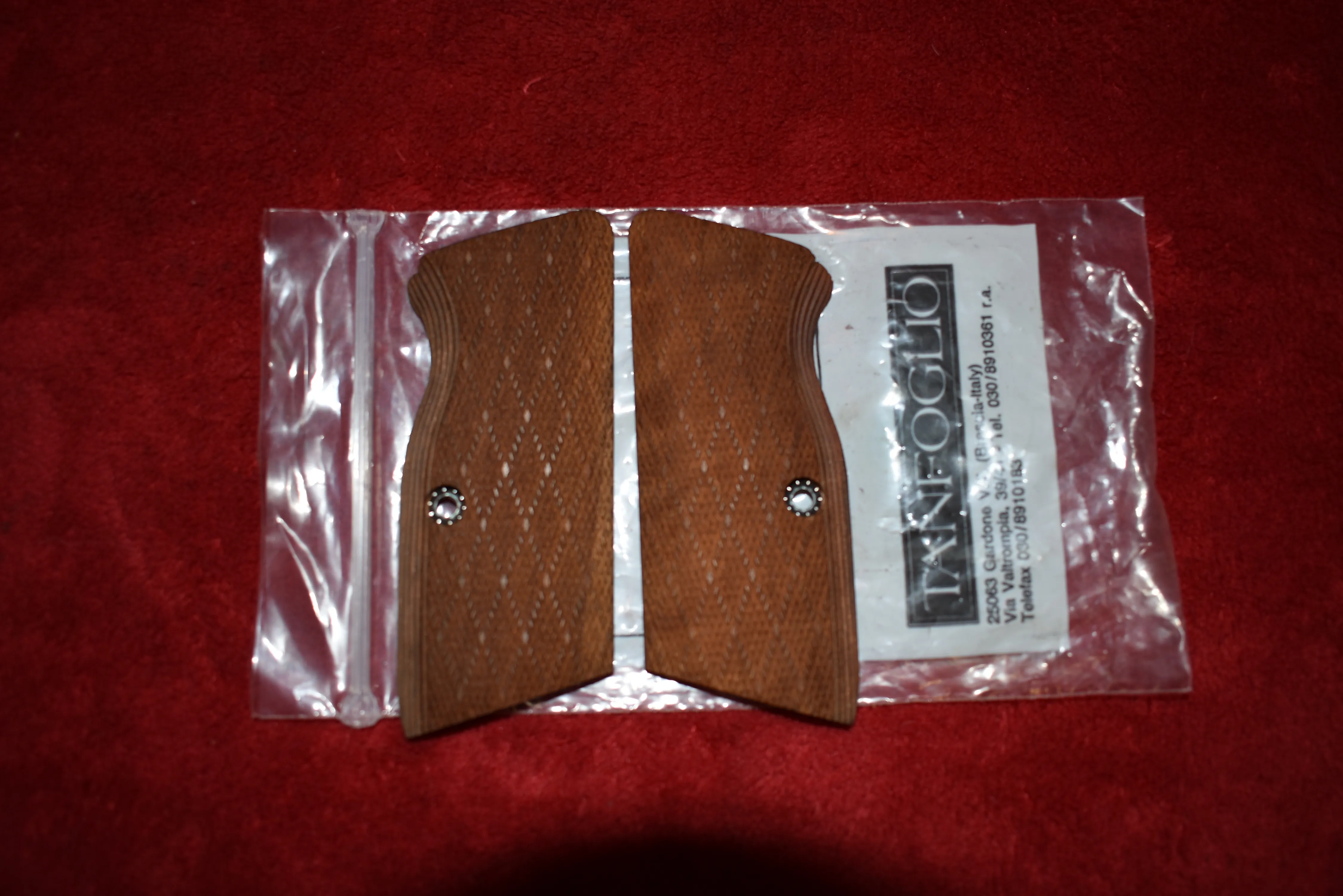 GUANCETTE IN NOCE PER  TANFOGLIO LIMITED E SIMILI