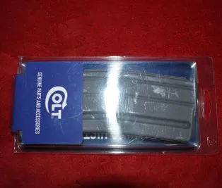 CARICATORE ORIGINALE IN METALLO DA 29 COLPI PER COLT AR 15 E SIMILI