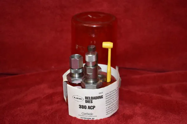 DIES PER PRESSA DA RICARICA LEE Cal.380 ACP