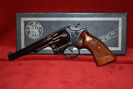 SMITH & WESSON 17-2  6"