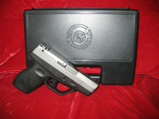 PISTOLA SEMIAUTOMATICA COMPATTA TAURUS PT-709 ULTRA SLIM INOX 9X21