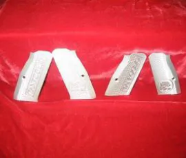 GUANCETTE , ZIGRINATE , IN , ALLUMINIO , PER , TANFOGLIO , STOCK II, III , E , LIMITED