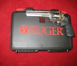 REVOLVER , RUGER , GP , 100