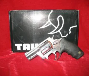 REVOLVER TAURUS 85 DEFENDER INOX